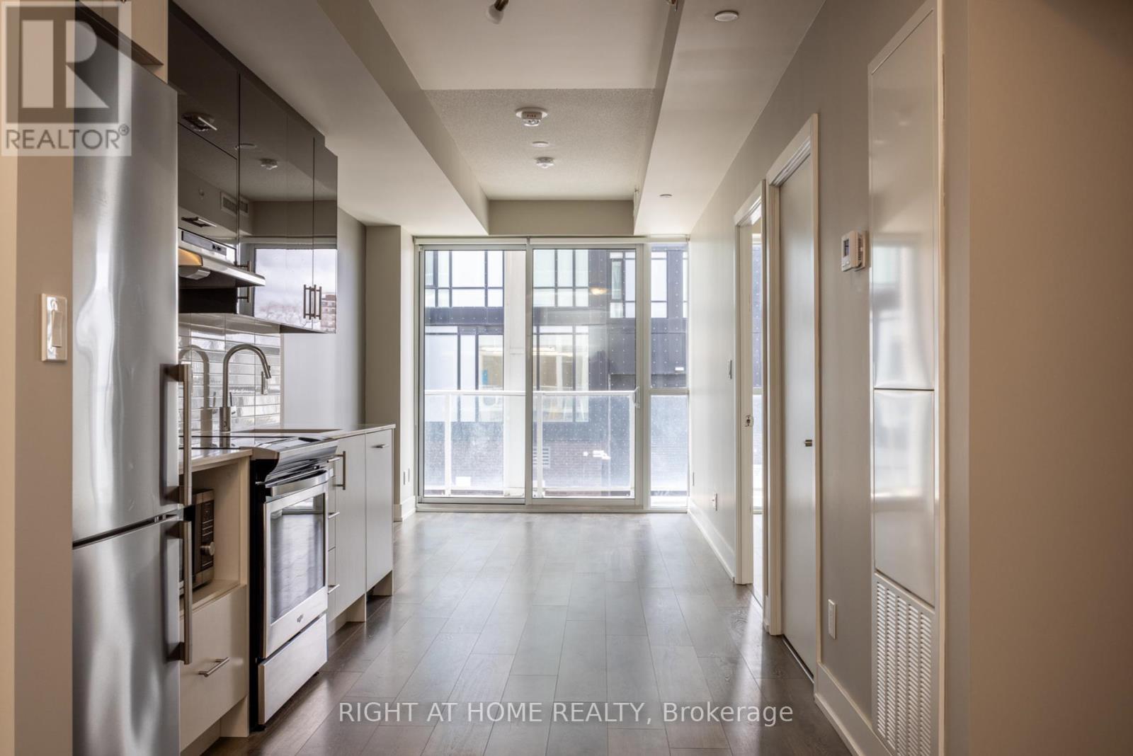 205 - 180 Fairview Mall Drive, Toronto (Don Valley Village), Ontario  M2J 0G4 - Photo 3 - C12055612