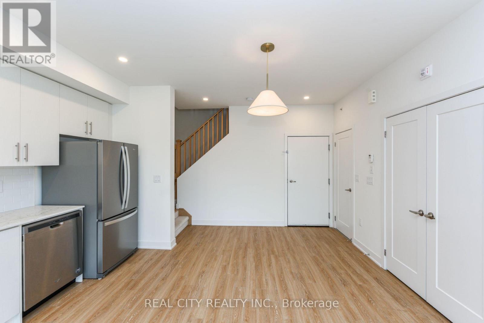 2 - 3476 Widdicombe Way, Mississauga, Ontario  L5L 0B8 - Photo 33 - W12055611