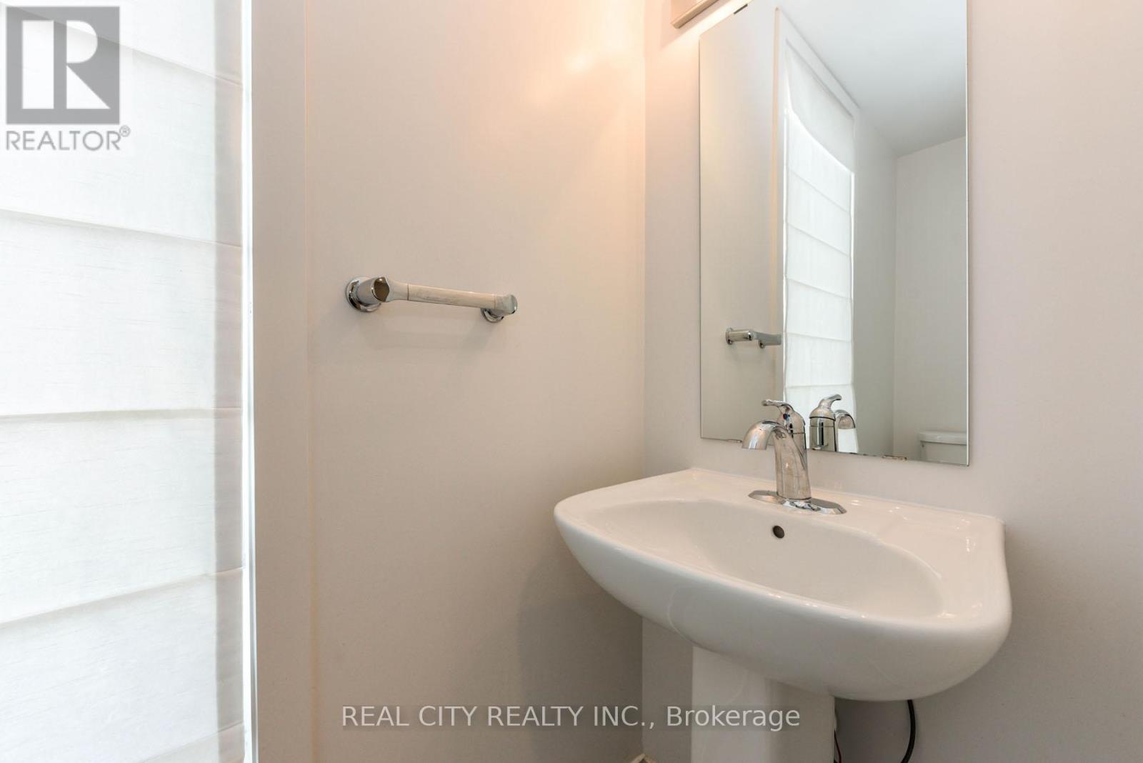 2 - 3476 Widdicombe Way, Mississauga, Ontario  L5L 0B8 - Photo 39 - W12055611