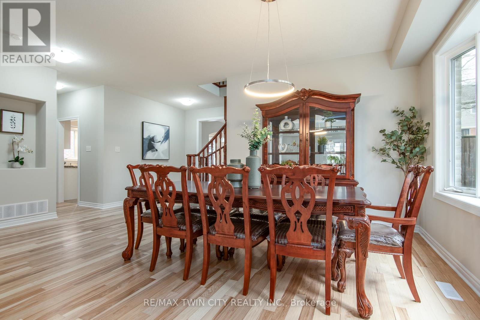 508 Topper Woods Crescent, Kitchener, Ontario  N2P 2Y4 - Photo 11 - X12055650