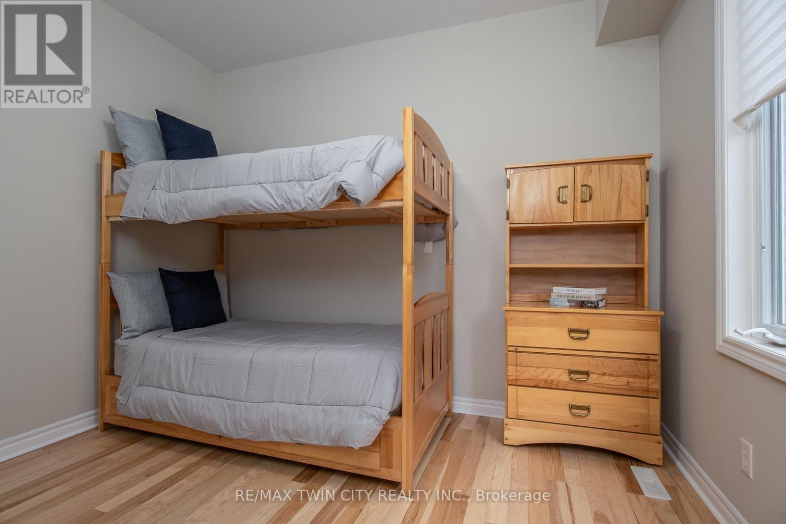 508 Topper Woods Crescent, Kitchener, Ontario  N2P 2Y4 - Photo 33 - X12055650