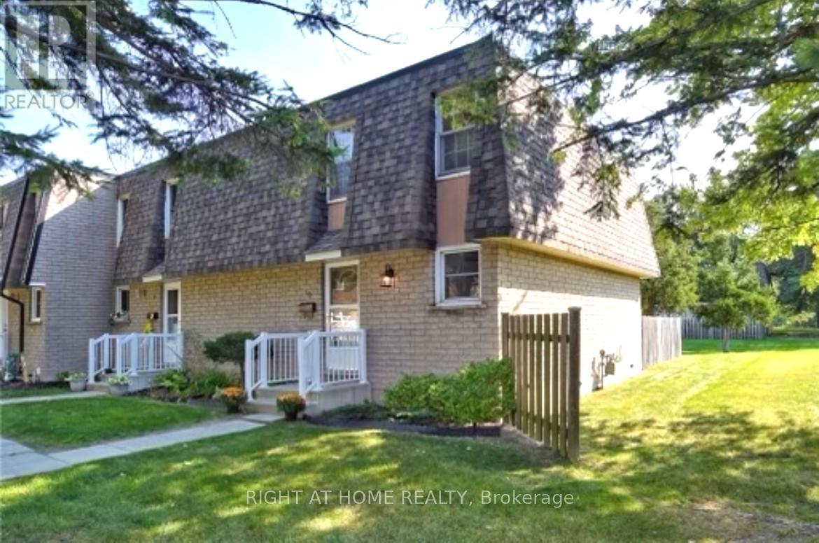 Property at 10 - 153 LIMERIDGE ROAD W image 1