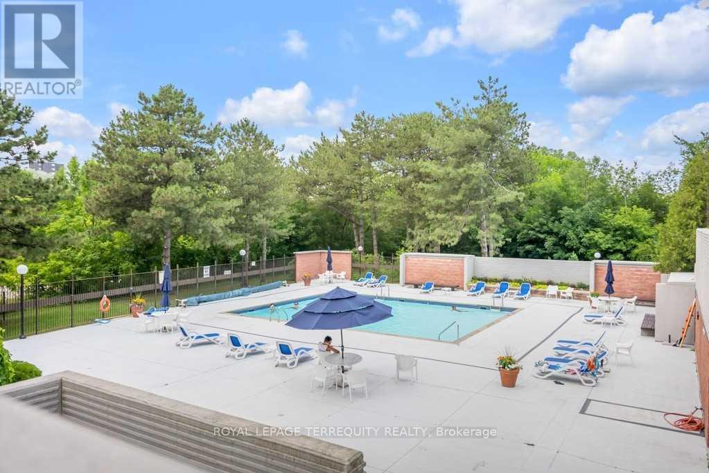 1501 - 270 Scarlett Road, Toronto (Rockcliffe-Smythe), Ontario  M6N 4X7 - Photo 20 - W12055626