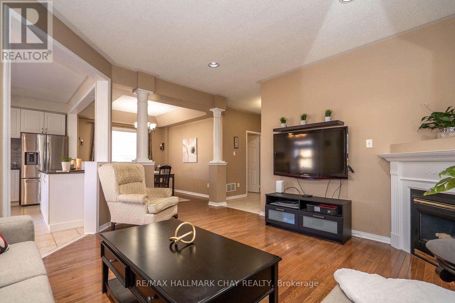 24 Bushberry Road, Brampton (Snelgrove), Ontario  L7A 1L3 - Photo 14 - W12055662