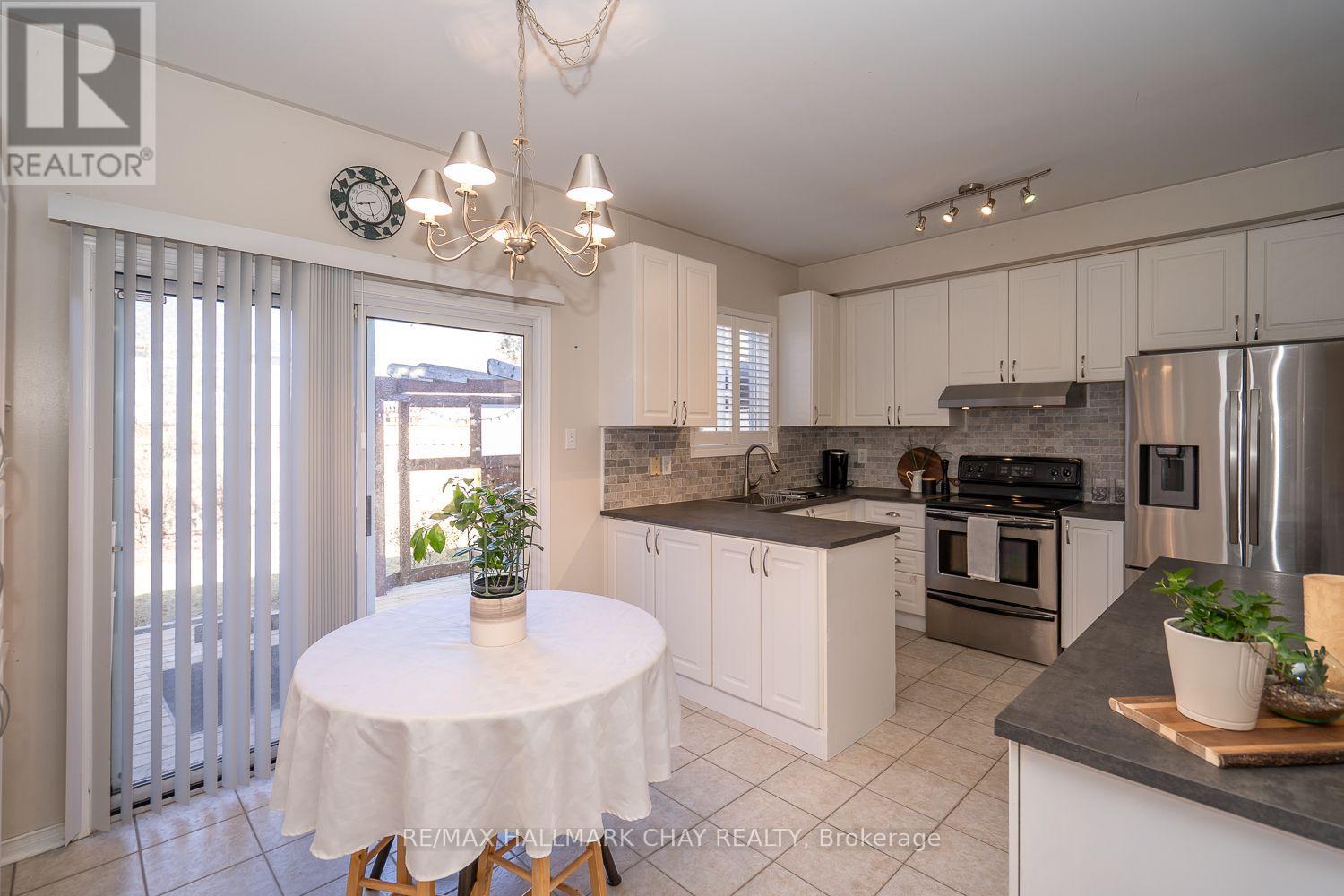 24 Bushberry Road, Brampton (Snelgrove), Ontario  L7A 1L3 - Photo 26 - W12055662