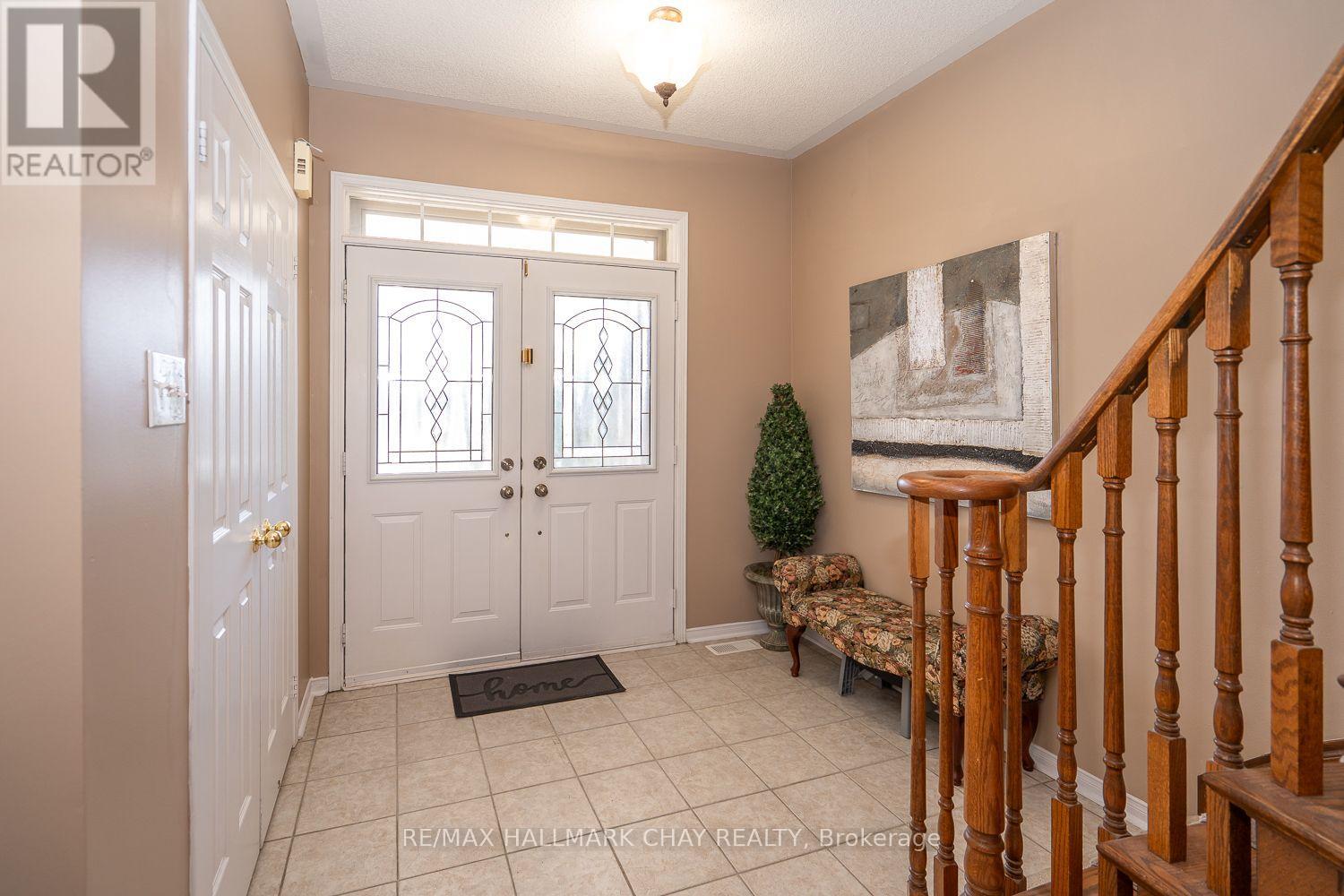 24 Bushberry Road, Brampton (Snelgrove), Ontario  L7A 1L3 - Photo 8 - W12055662