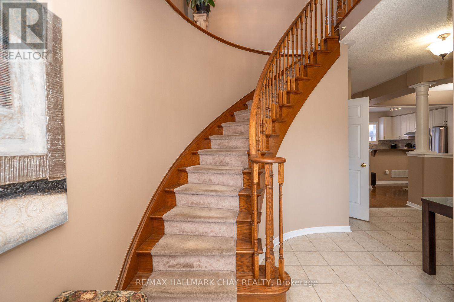 24 Bushberry Road, Brampton (Snelgrove), Ontario  L7A 1L3 - Photo 9 - W12055662