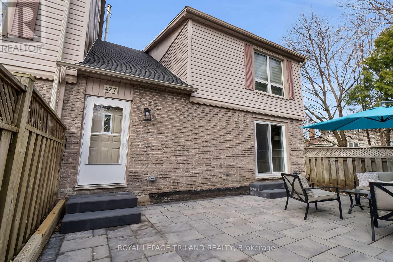 Property at 427 EVERGLADE CRESCENT image 1