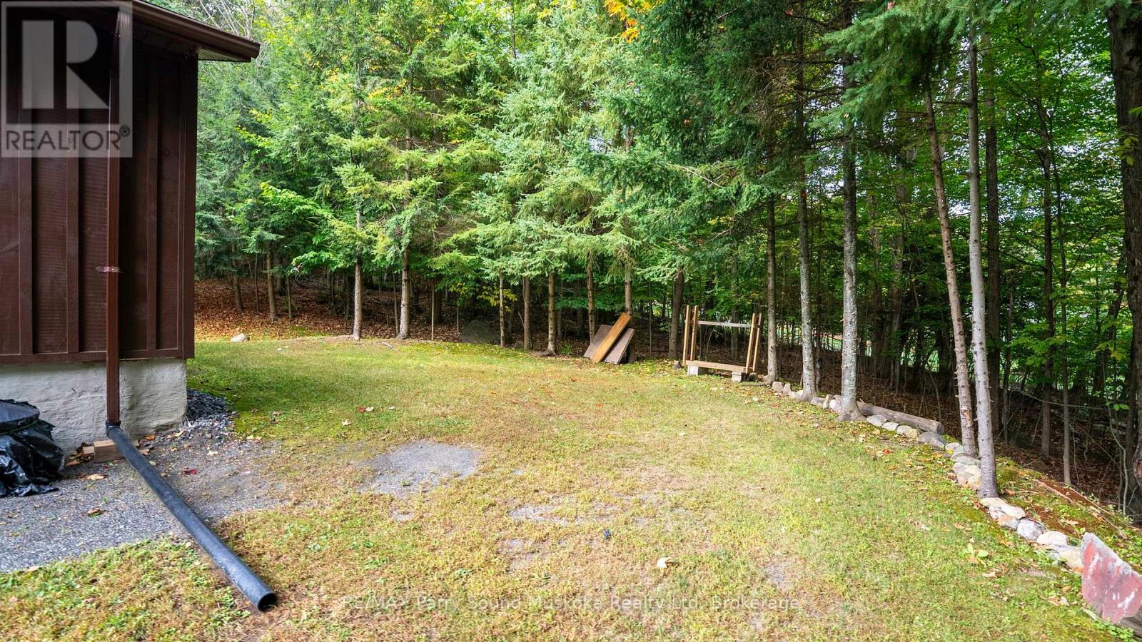 99 Bayview Drive, Carling, Ontario  P0G 1G0 - Photo 7 - X12055708