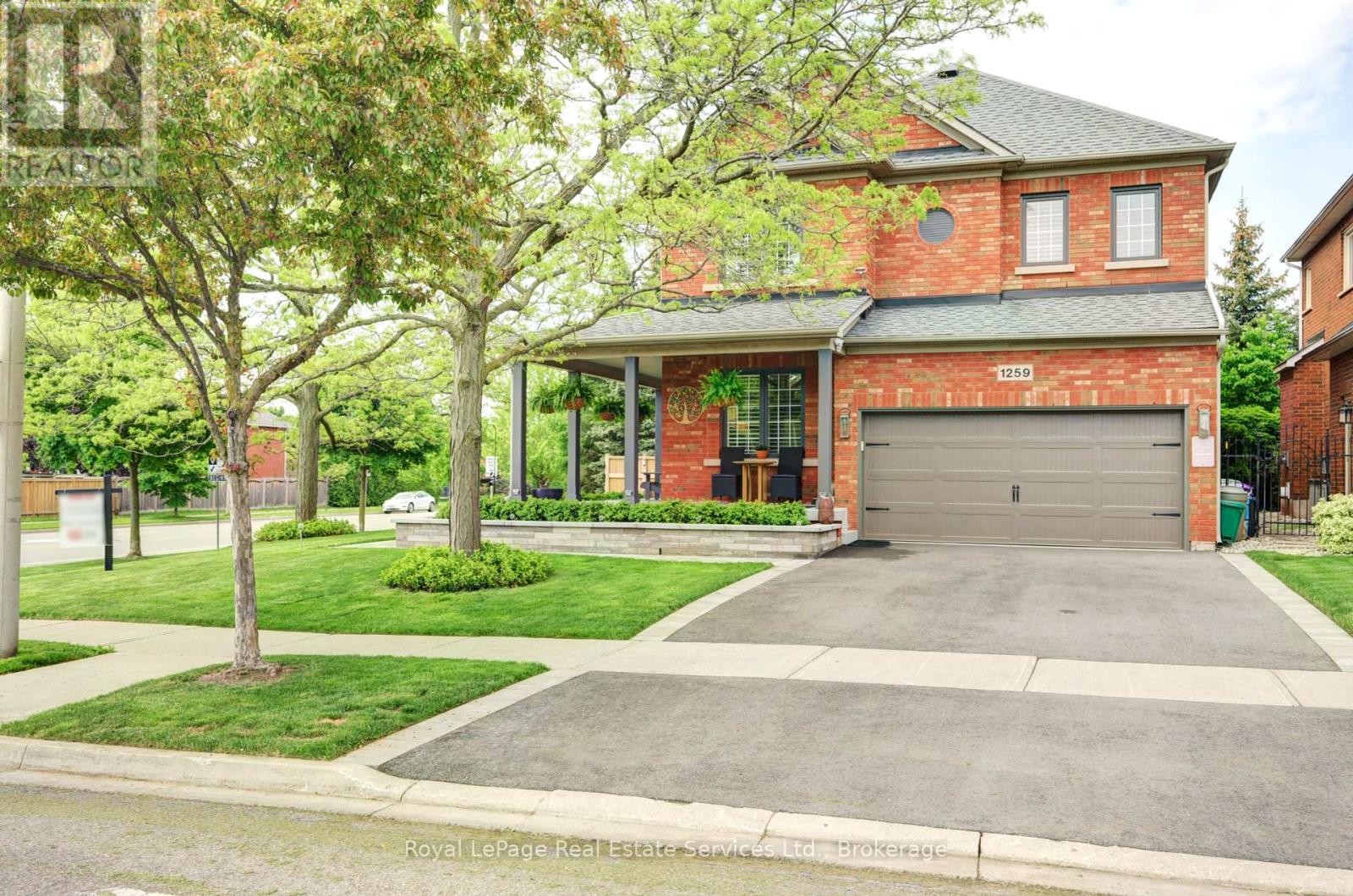 Property at 1259 GLENASHTON DRIVE image 3