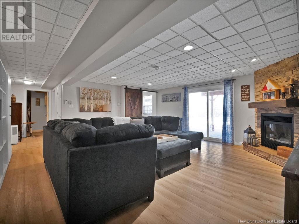 617 Salisbury Road, Moncton, New Brunswick  E1E 1B9 - Photo 33 - NB114220