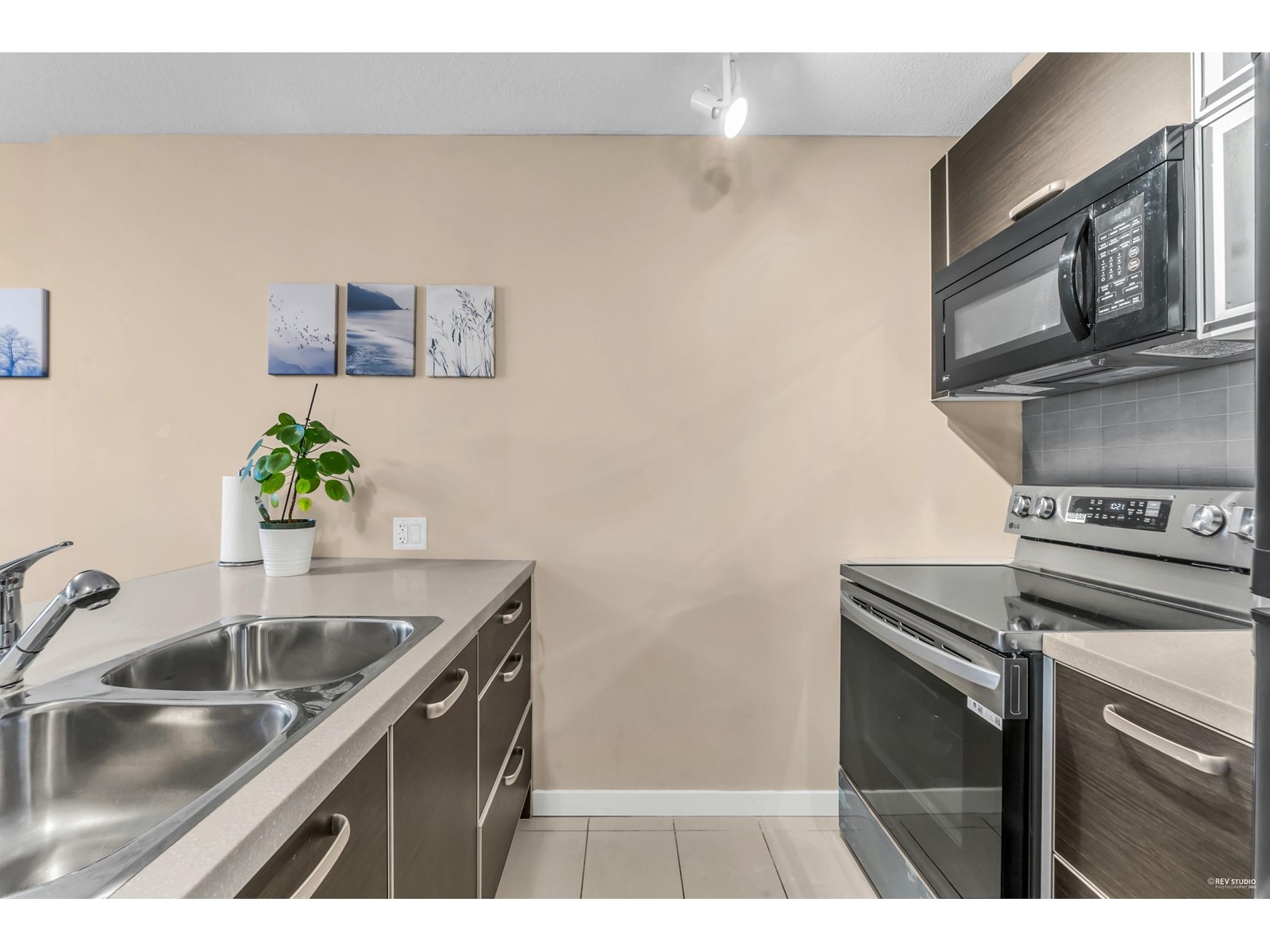 2908 9981 Whalley Boulevard, Surrey, British Columbia  V3T 0G6 - Photo 12 - R2984855