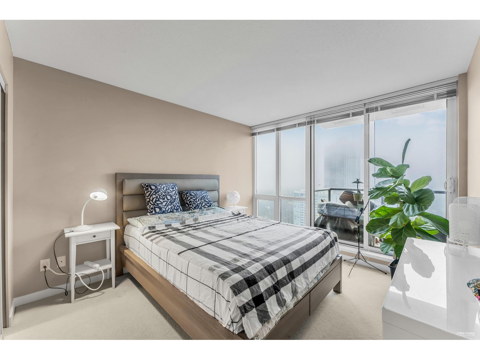 2908 9981 Whalley Boulevard, Surrey, British Columbia  V3T 0G6 - Photo 13 - R2984855