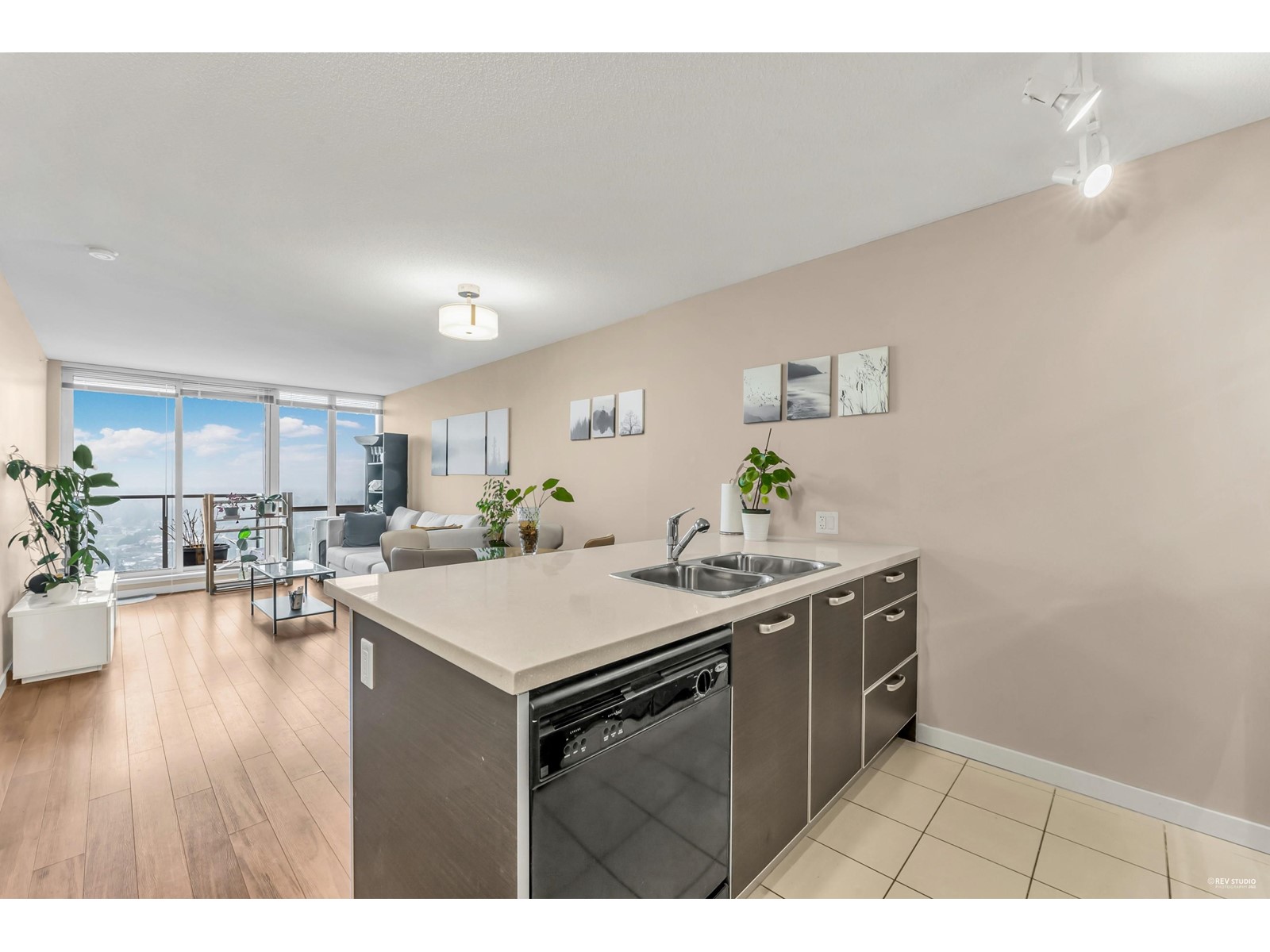2908 9981 Whalley Boulevard, Surrey, British Columbia  V3T 0G6 - Photo 9 - R2984855