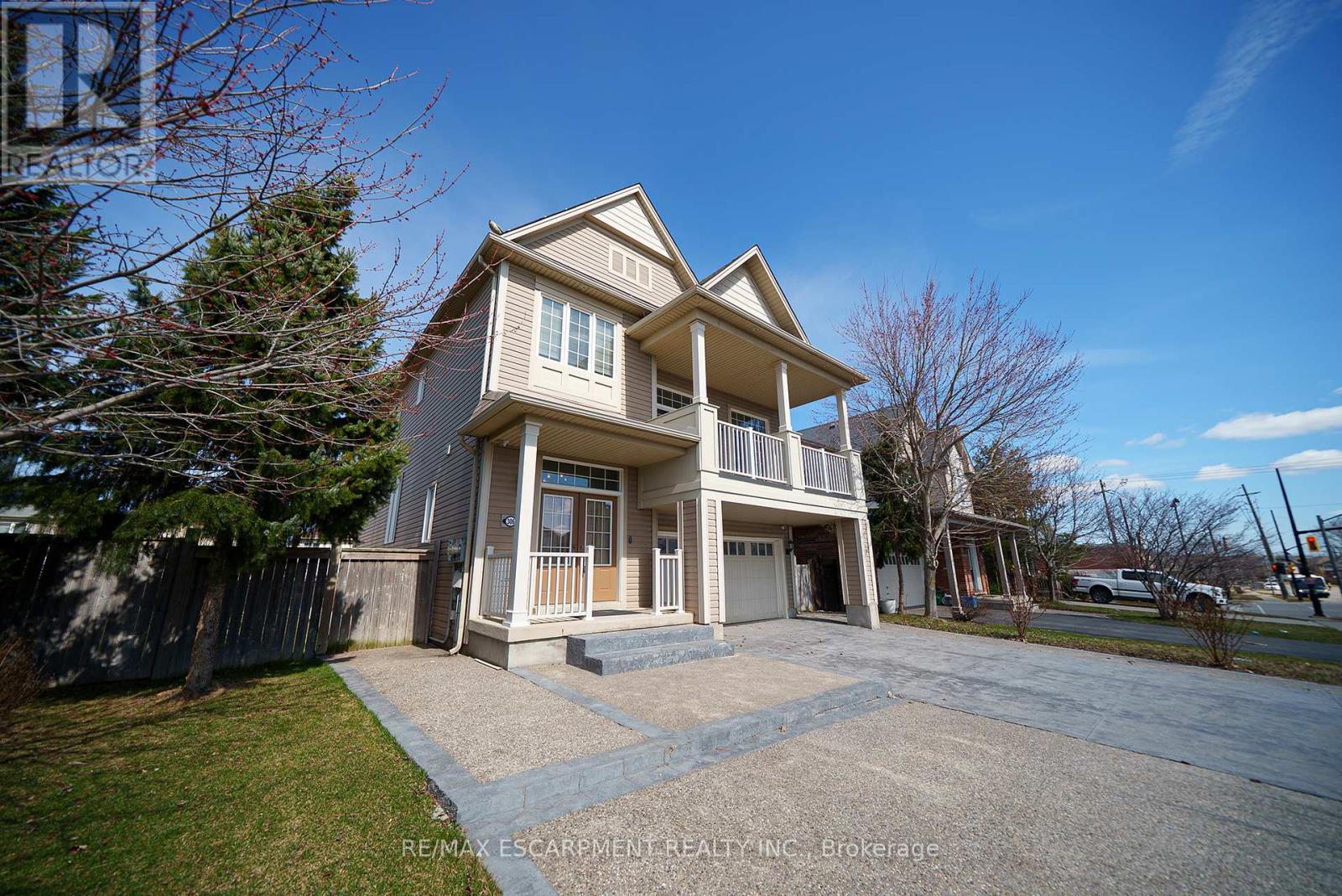 Property at 306 BLACKBURN DRIVE image 2