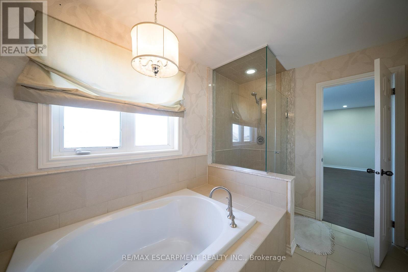 306 Blackburn Drive, Brantford, Ontario  N3T 0G1 - Photo 24 - X12055736