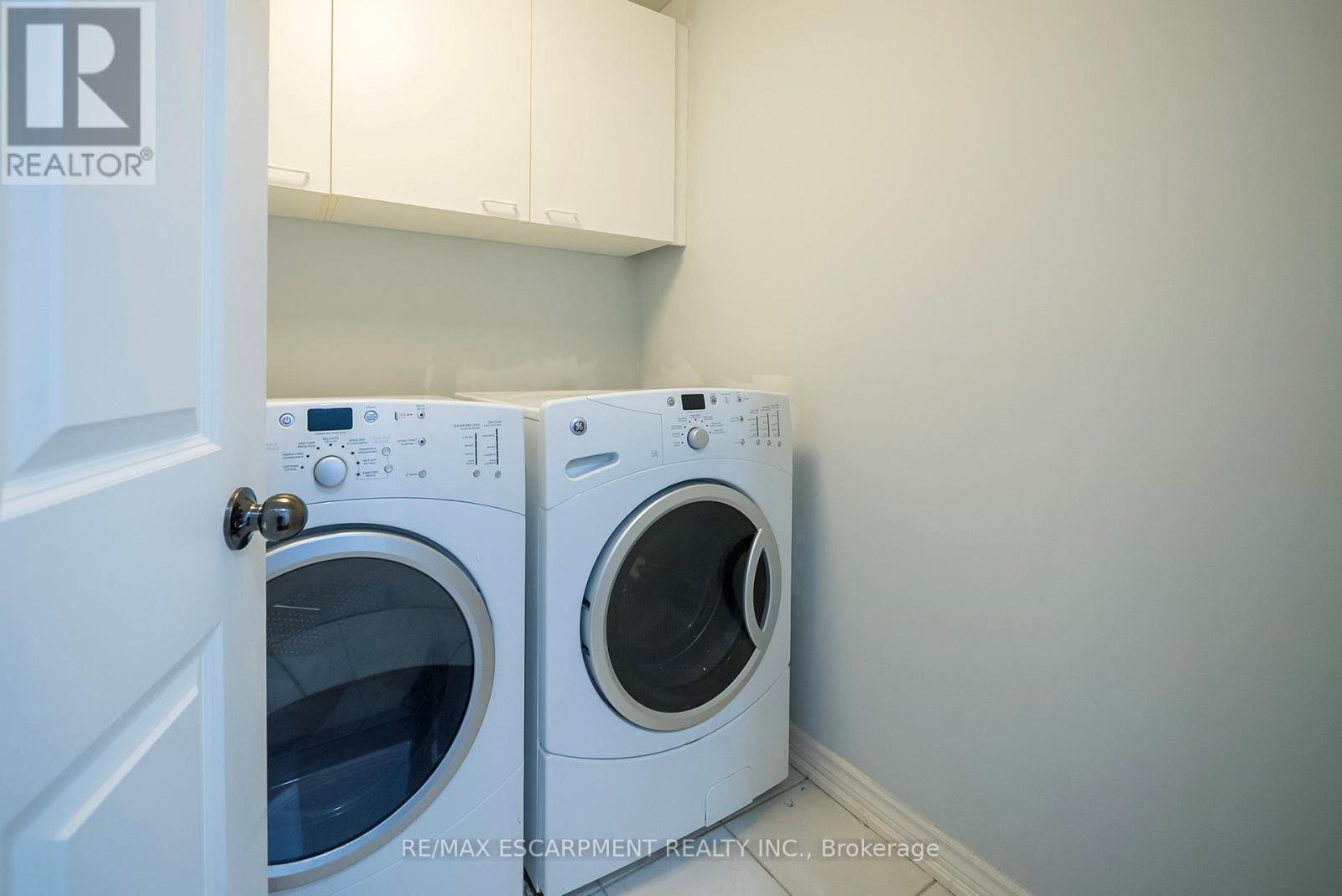 306 Blackburn Drive, Brantford, Ontario  N3T 0G1 - Photo 25 - X12055736