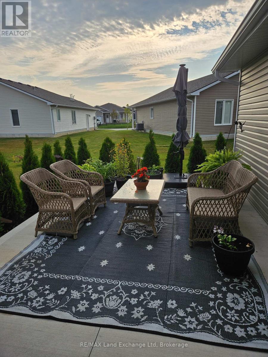 179 Lake Breeze Drive, Ashfield-Colborne-Wawanosh, Ontario  N7A 0C8 - Photo 4 - X11991153