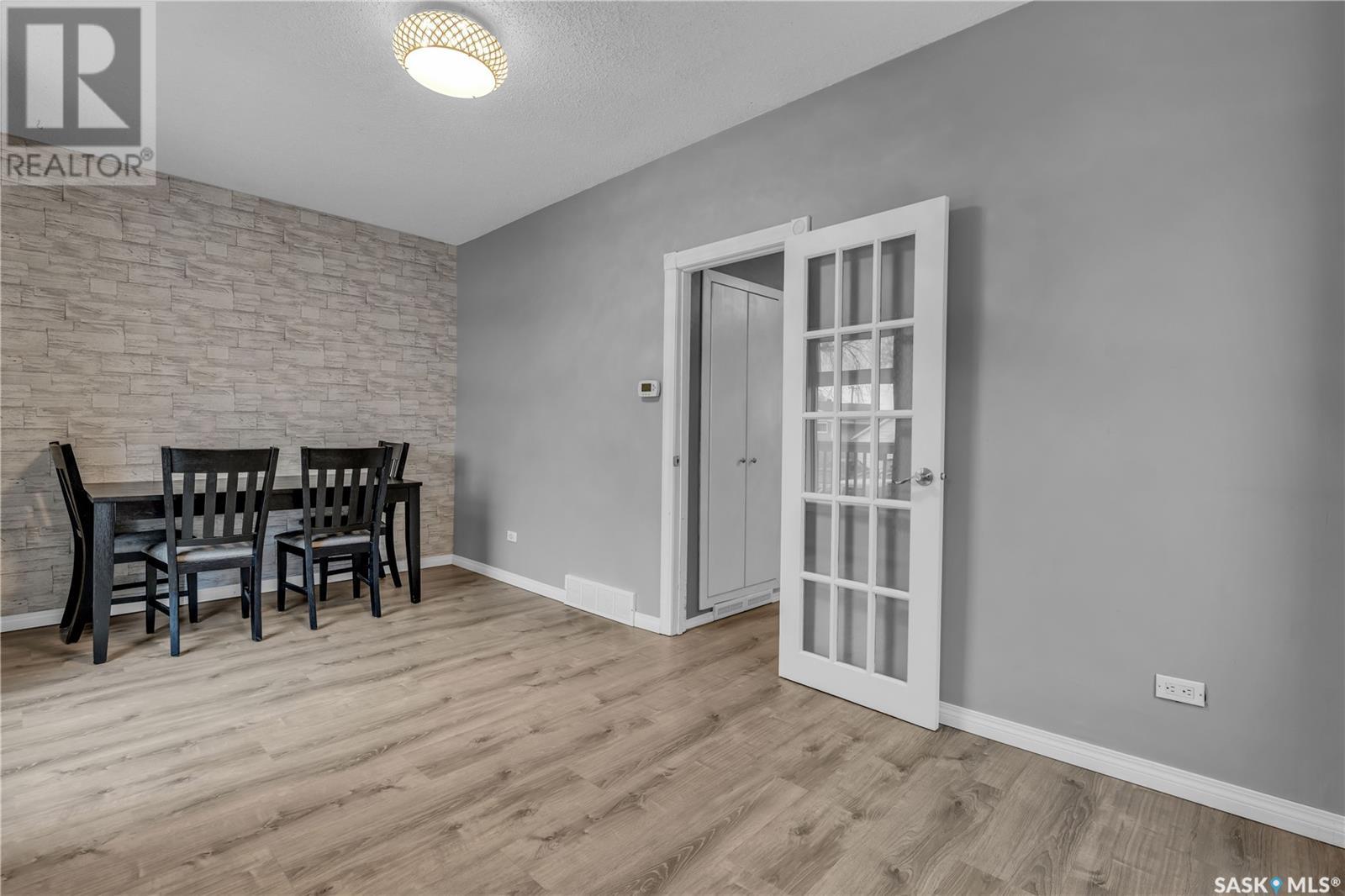 Property at 445 York STREET image 4