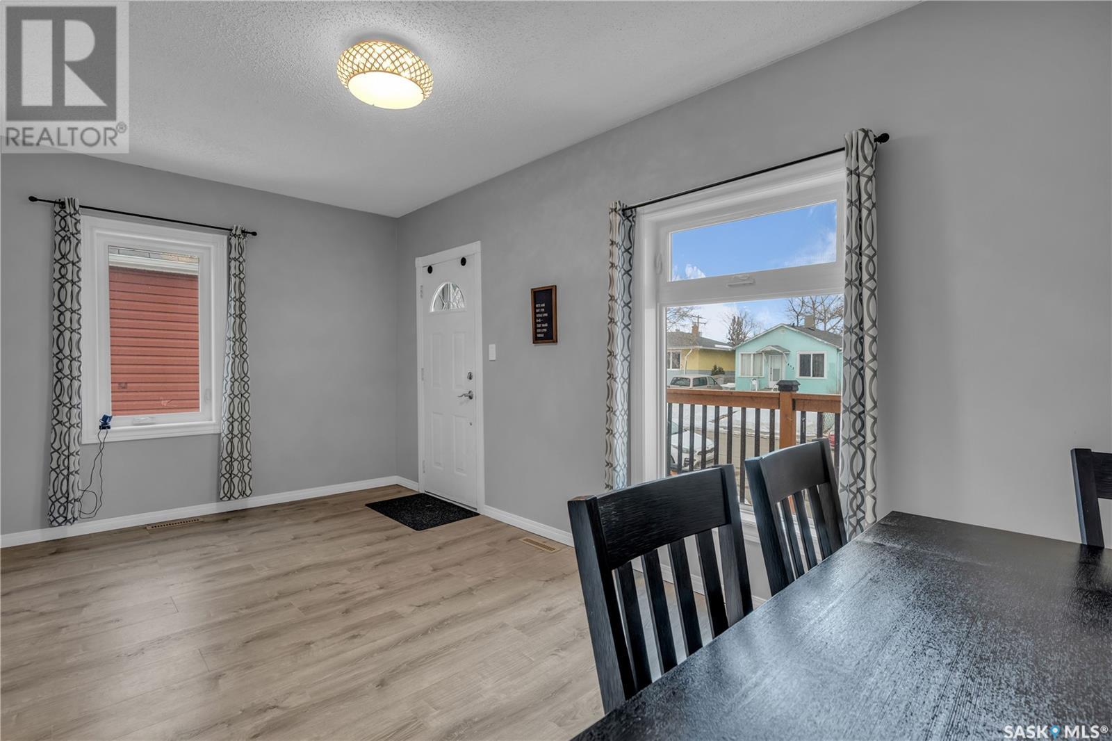 Property at 445 York STREET image 5