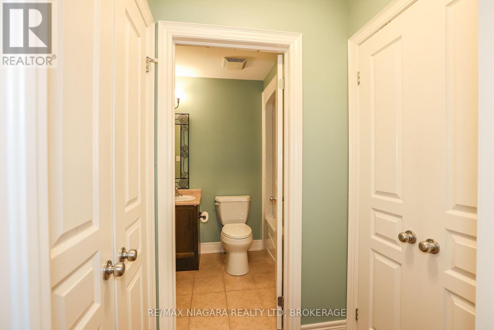 2476 Old Mill Road E, Fort Erie, Ontario  L0S 1S0 - Photo 16 - X11968002