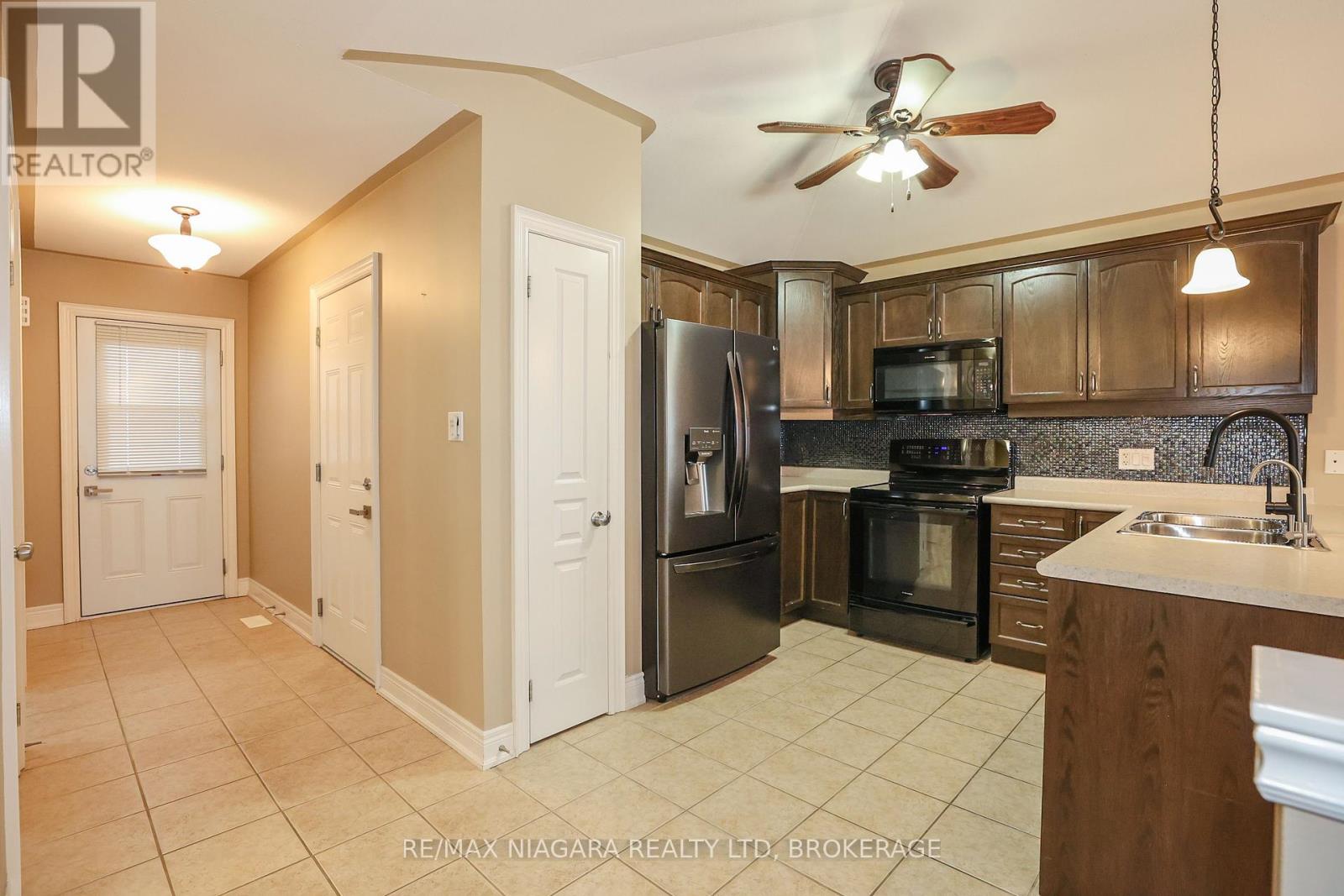 Property at 2476 OLD MILL ROAD E image 3