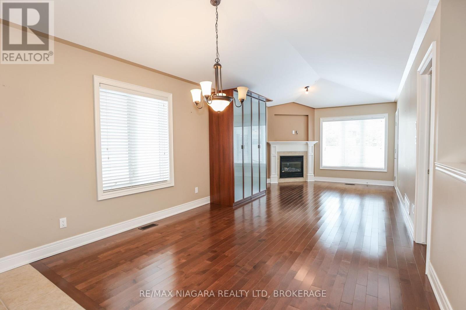 2476 Old Mill Road E, Fort Erie, Ontario  L0S 1S0 - Photo 9 - X11968002