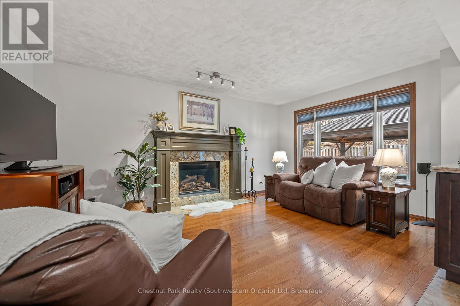 39 Celia Crescent, Guelph, Ontario  N1G 4R4 - Photo 20 - X12055758