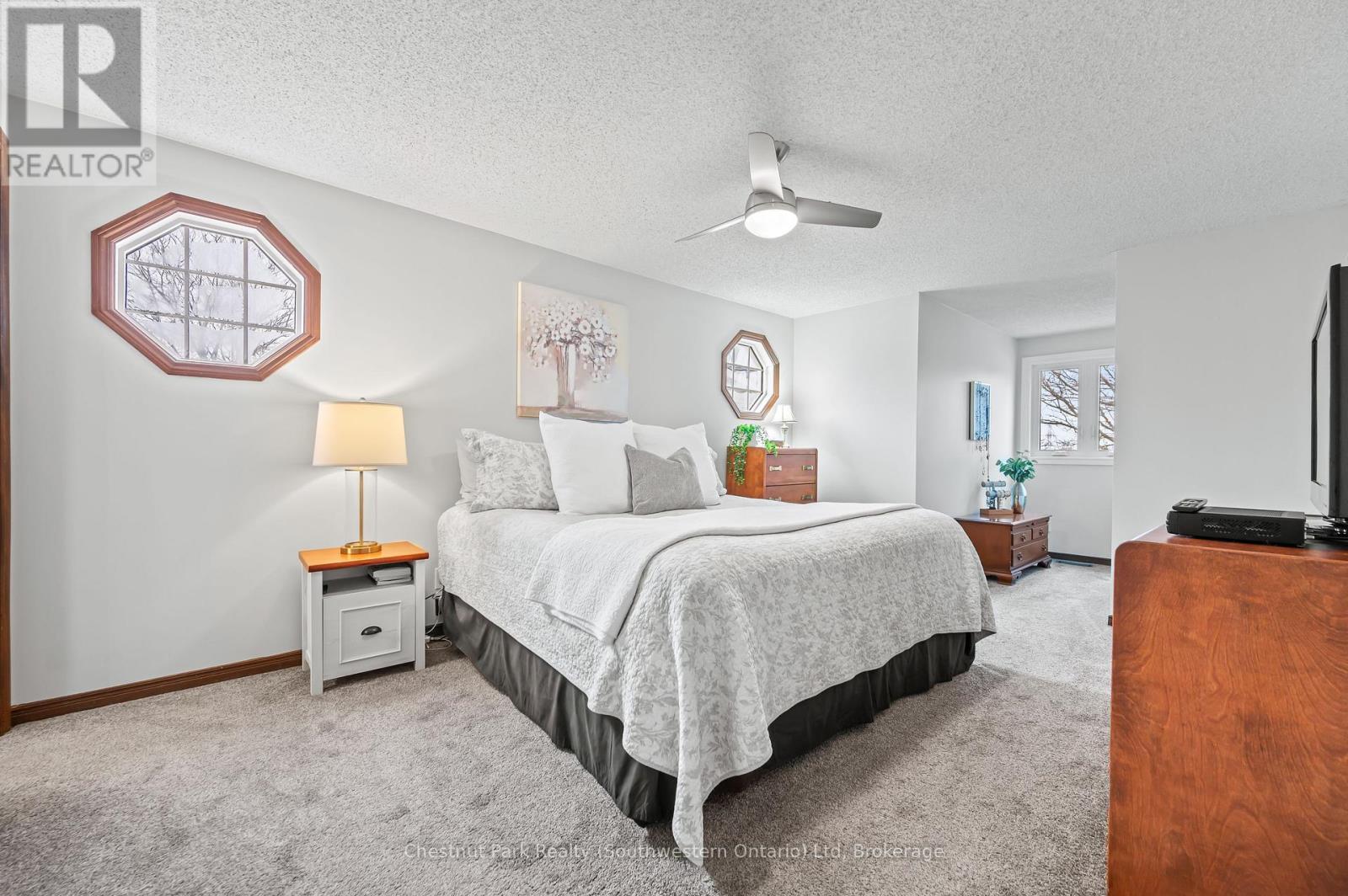 39 Celia Crescent, Guelph, Ontario  N1G 4R4 - Photo 24 - X12055758