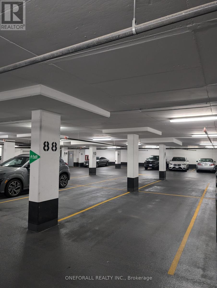 1080 Bay Street, Toronto (Bay Street Corridor), Ontario  M5S 0A5 - Photo 1 - C12055820