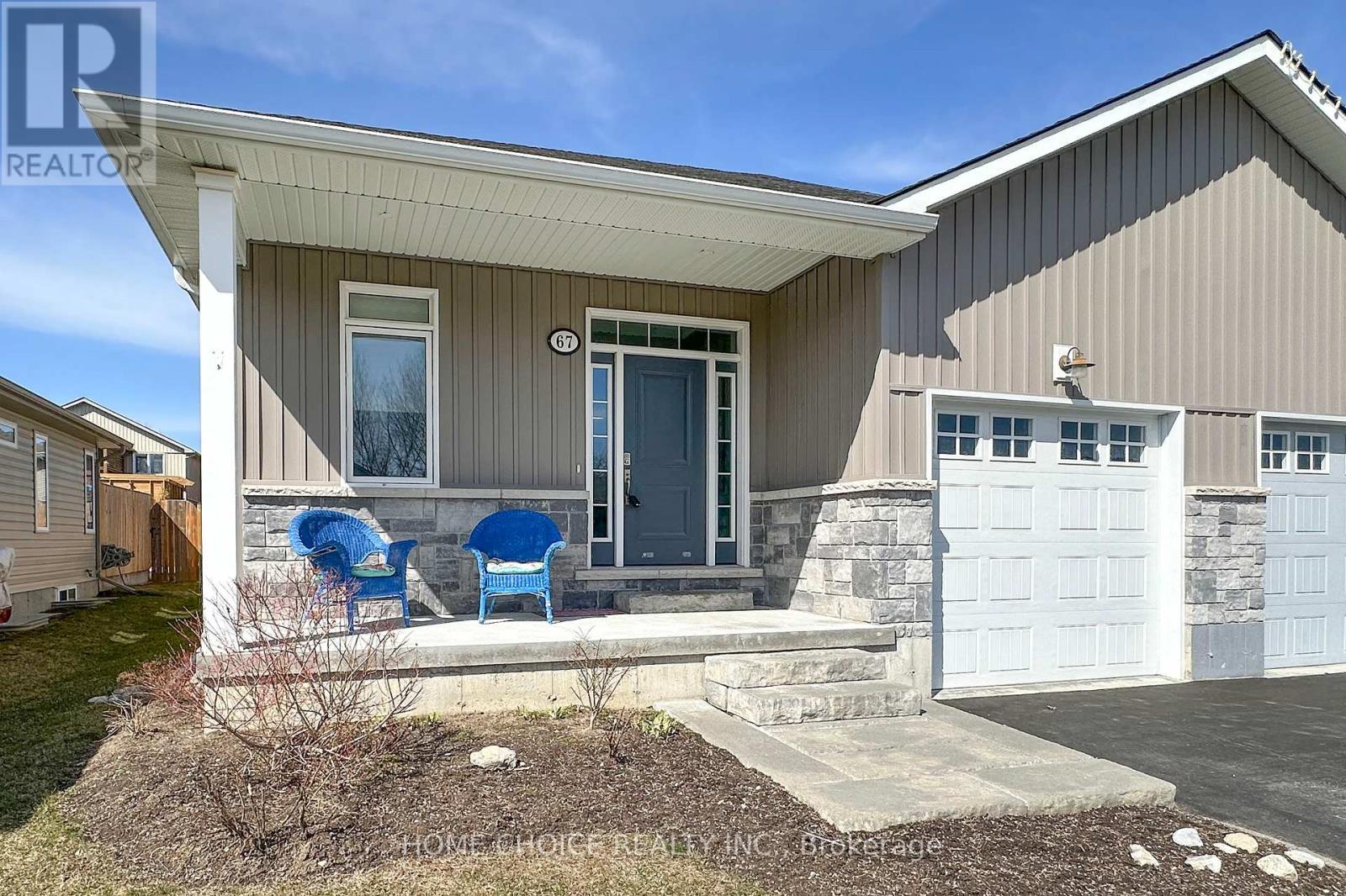 Property at 67 ROYAL GALA DRIVE image 2