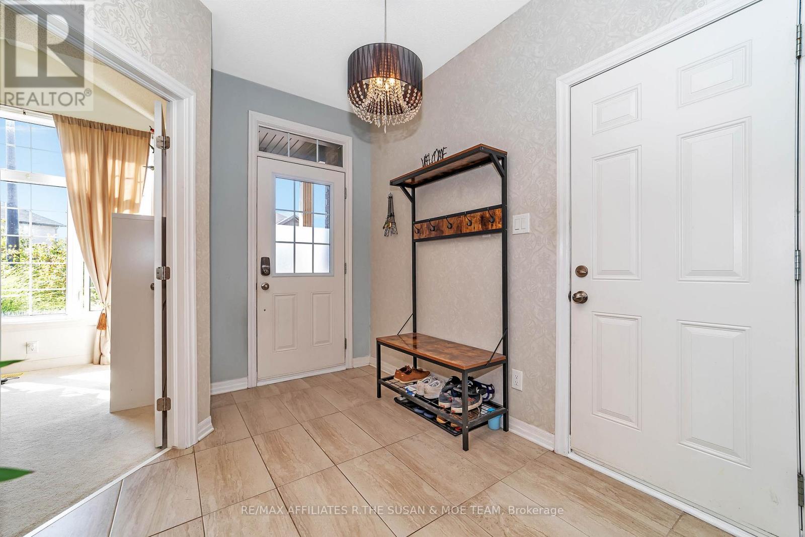 Property at 430 GOLDEN SPRINGS DRIVE image 4