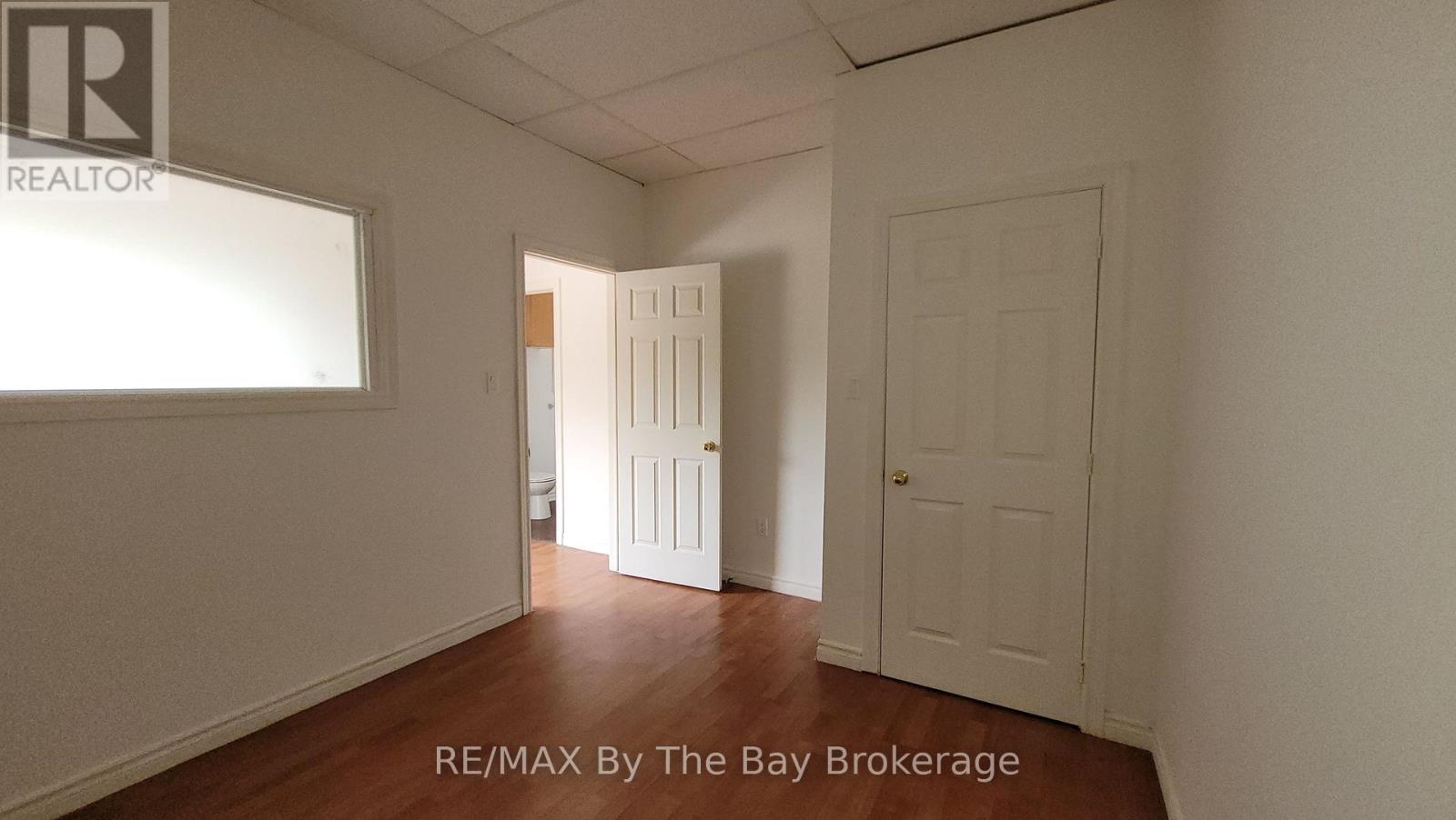 C01 - 280 River Road E, Wasaga Beach, Ontario  L9Z 2L7 - Photo 12 - S12055888