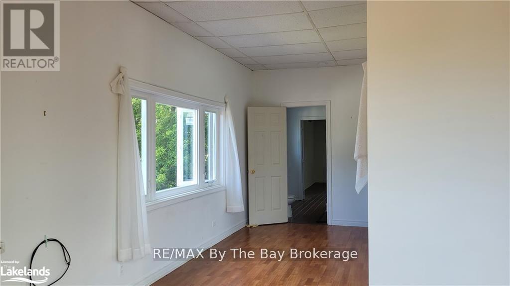 C01 - 280 River Road E, Wasaga Beach, Ontario  L9Z 2L7 - Photo 8 - S12055888