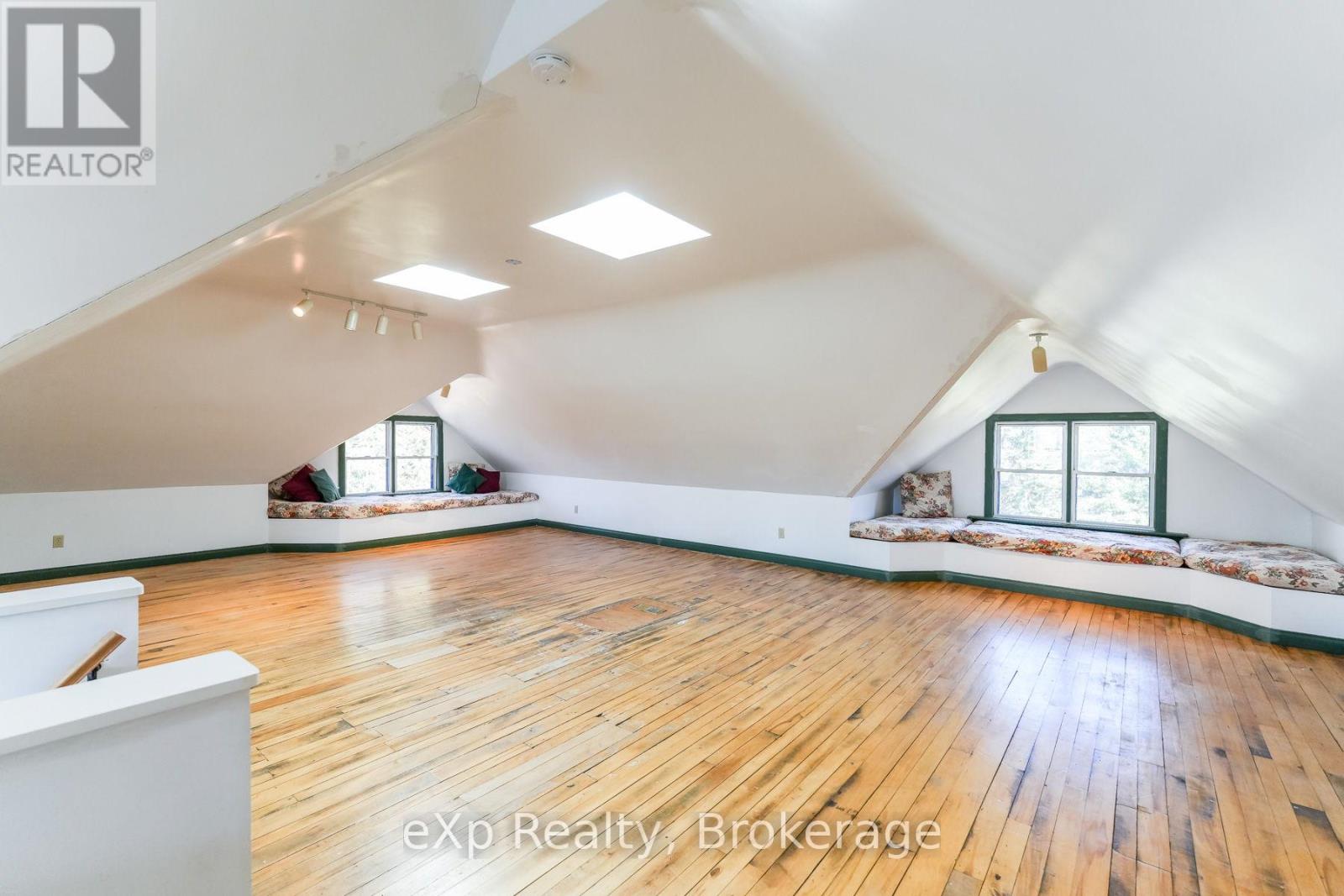 845064 Deviation Road, Grey Highlands, Ontario  N4L 1W5 - Photo 36 - X12055852