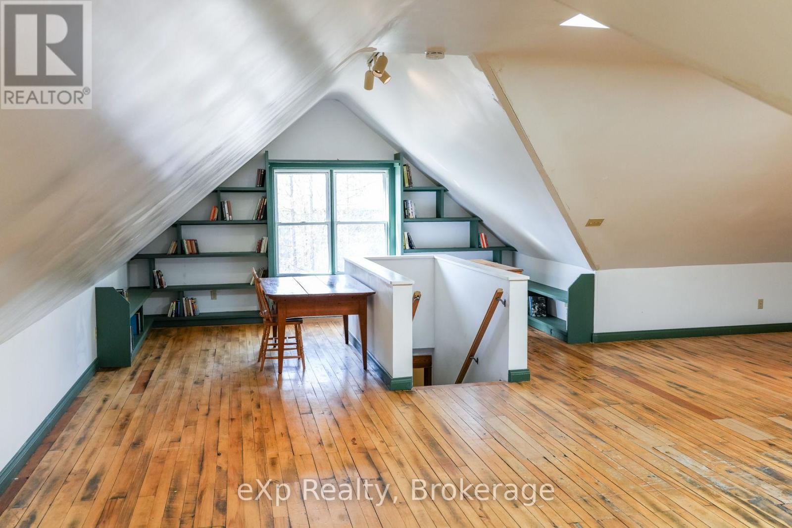 845064 Deviation Road, Grey Highlands, Ontario  N4L 1W5 - Photo 38 - X12055852