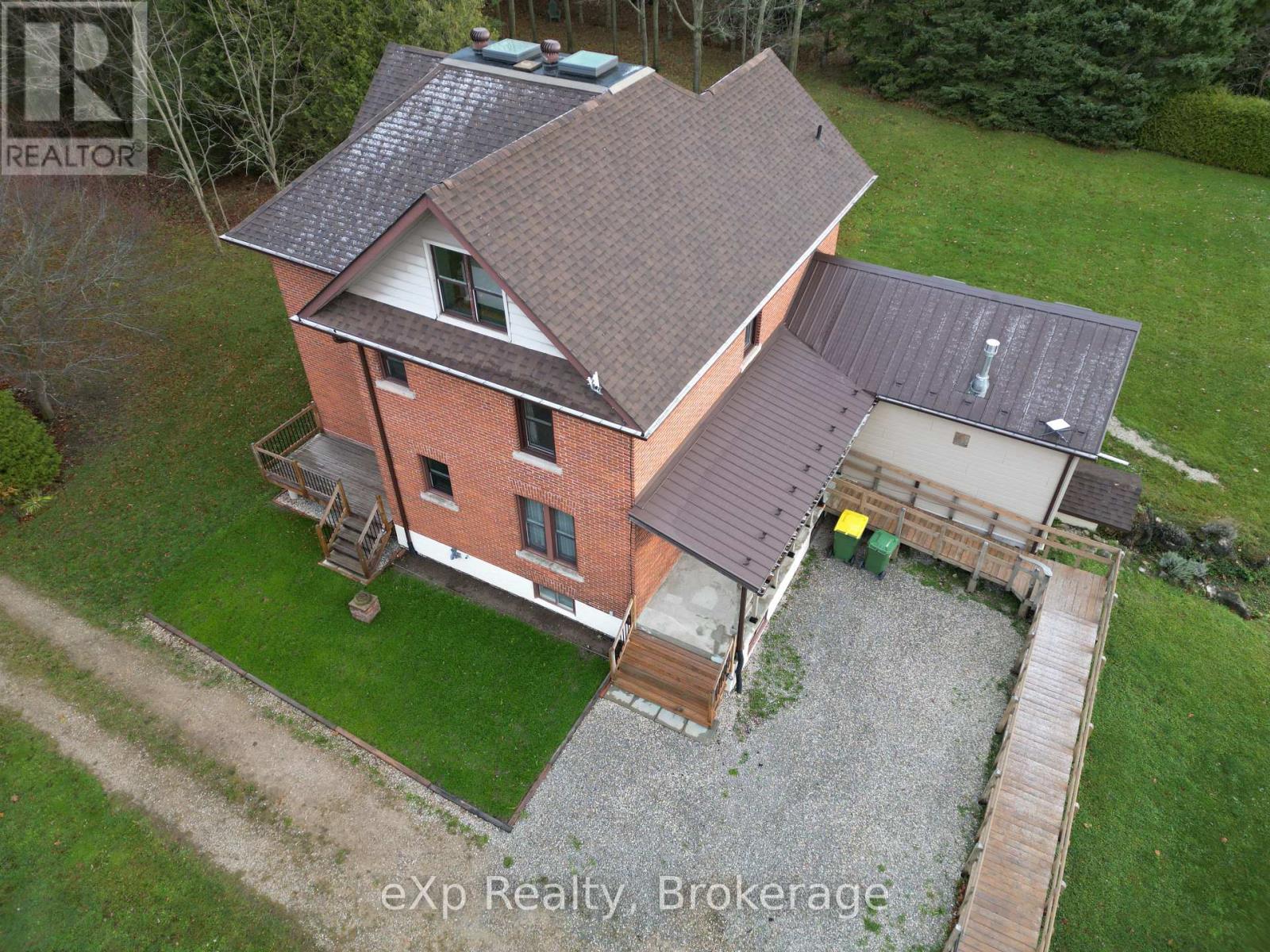 845064 Deviation Road, Grey Highlands, Ontario  N4L 1W5 - Photo 5 - X12055852
