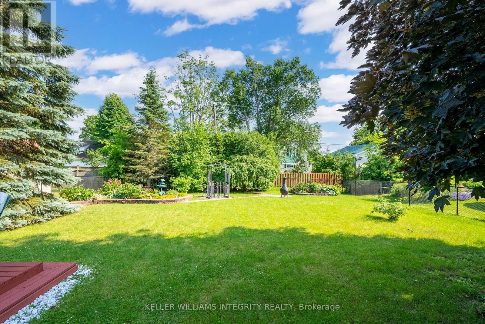 60 Hickory Street, South Stormont, Ontario  K0C 1M0 - Photo 37 - X12055849