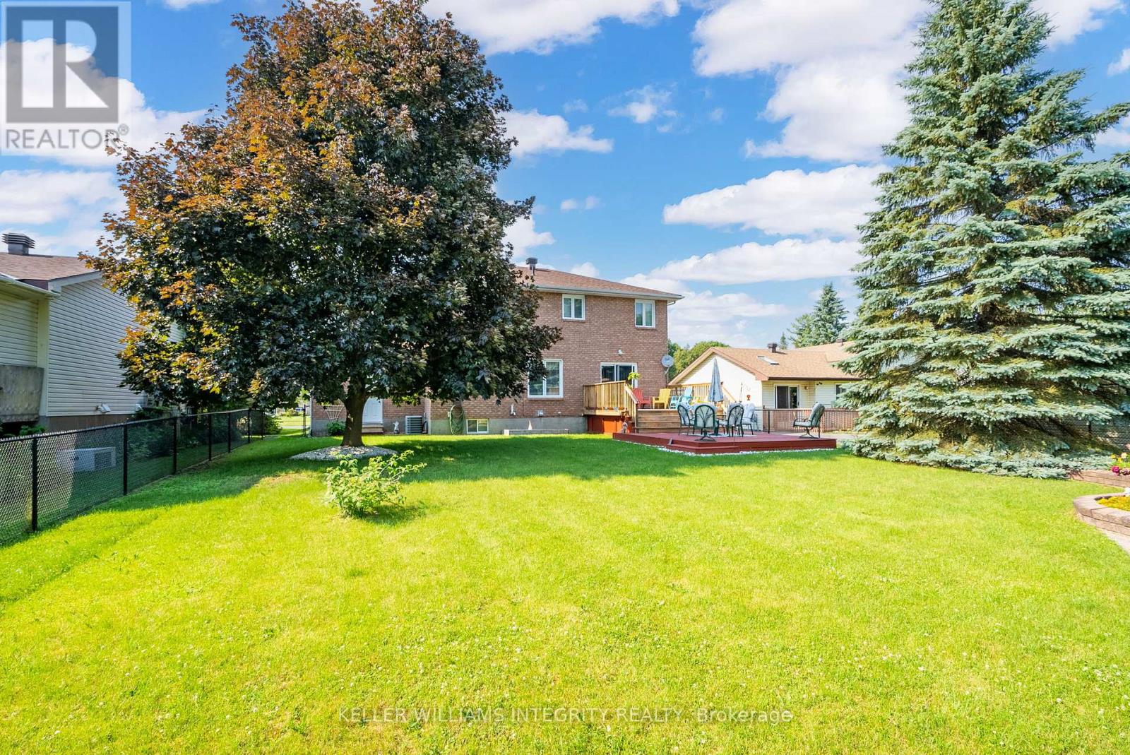 60 Hickory Street, South Stormont, Ontario  K0C 1M0 - Photo 40 - X12055849