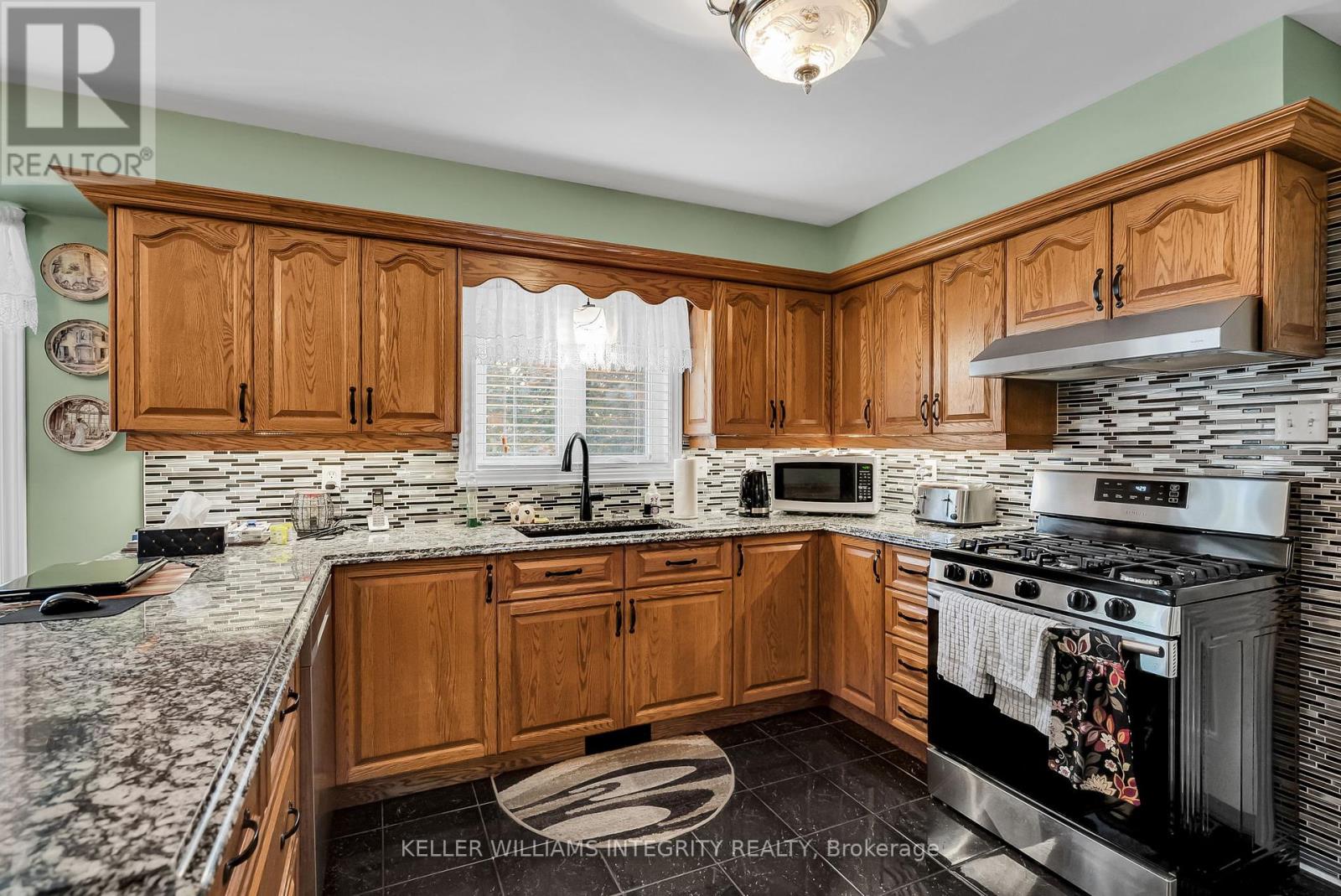 60 Hickory Street, South Stormont, Ontario  K0C 1M0 - Photo 5 - X12055849