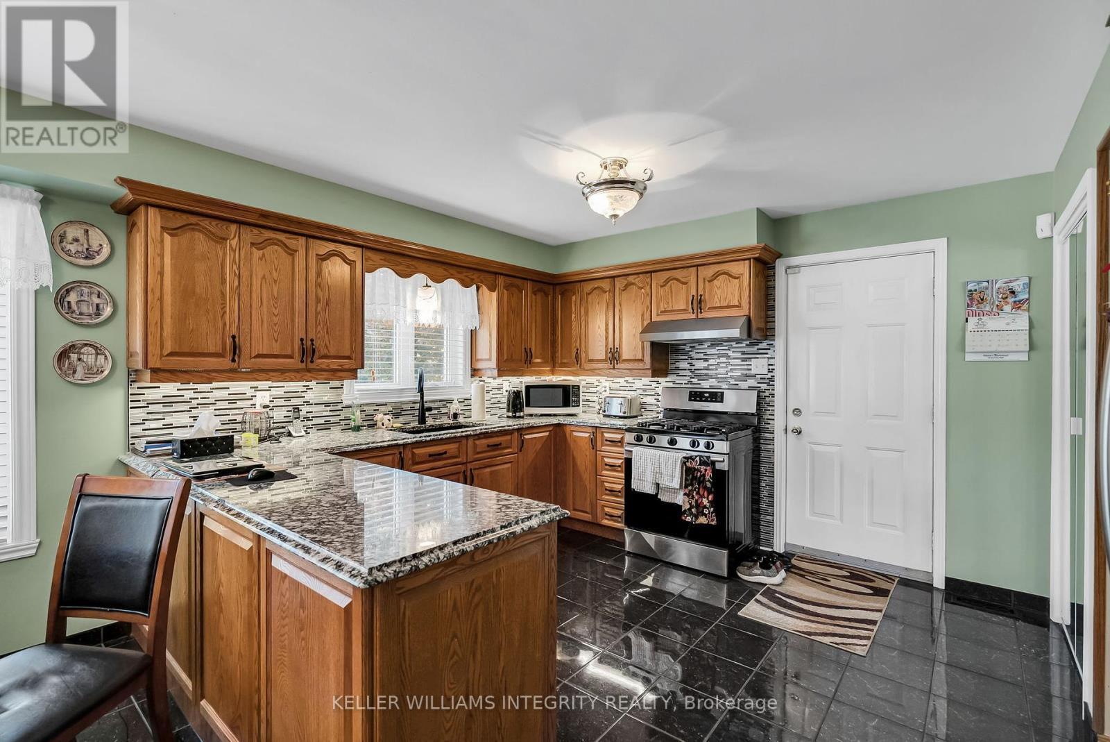 60 Hickory Street, South Stormont, Ontario  K0C 1M0 - Photo 6 - X12055849
