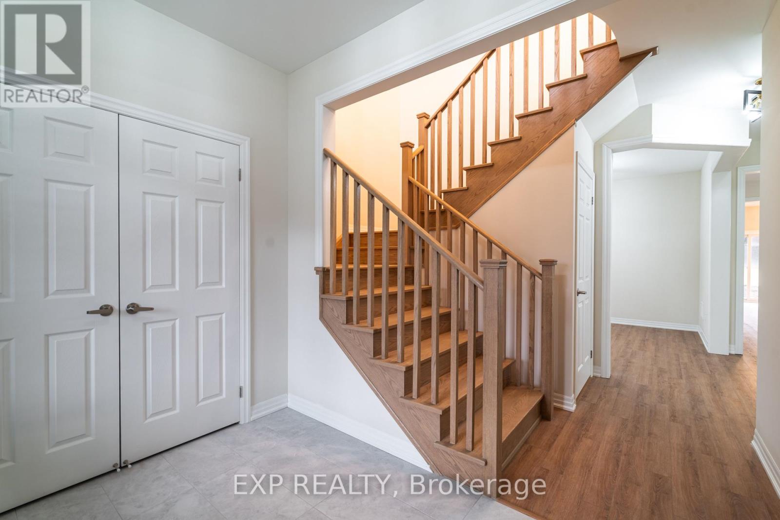 Property at 19 STENNETT DRIVE image 3