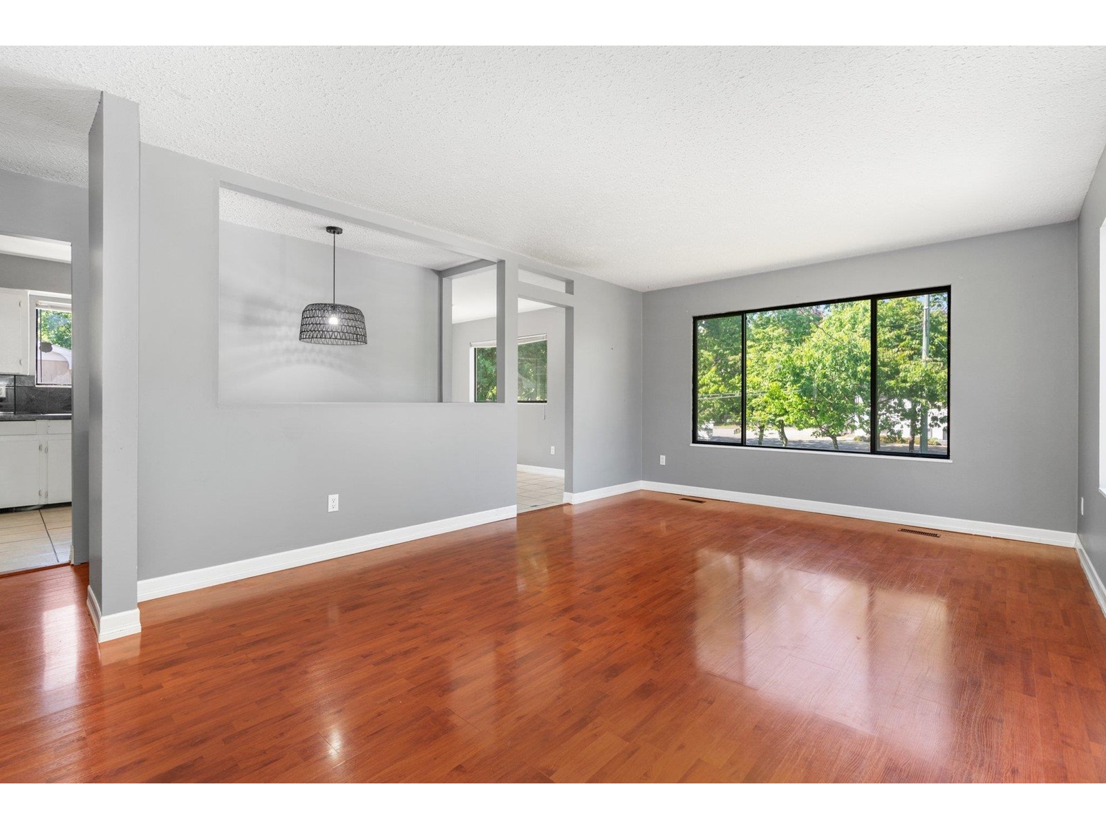 Property at 19990 49 AVENUE image 5