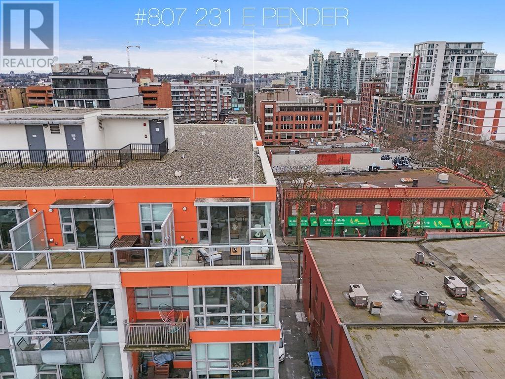 807 231 E Pender Street, Vancouver, British Columbia  V6A 0G3 - Photo 2 - R2984533