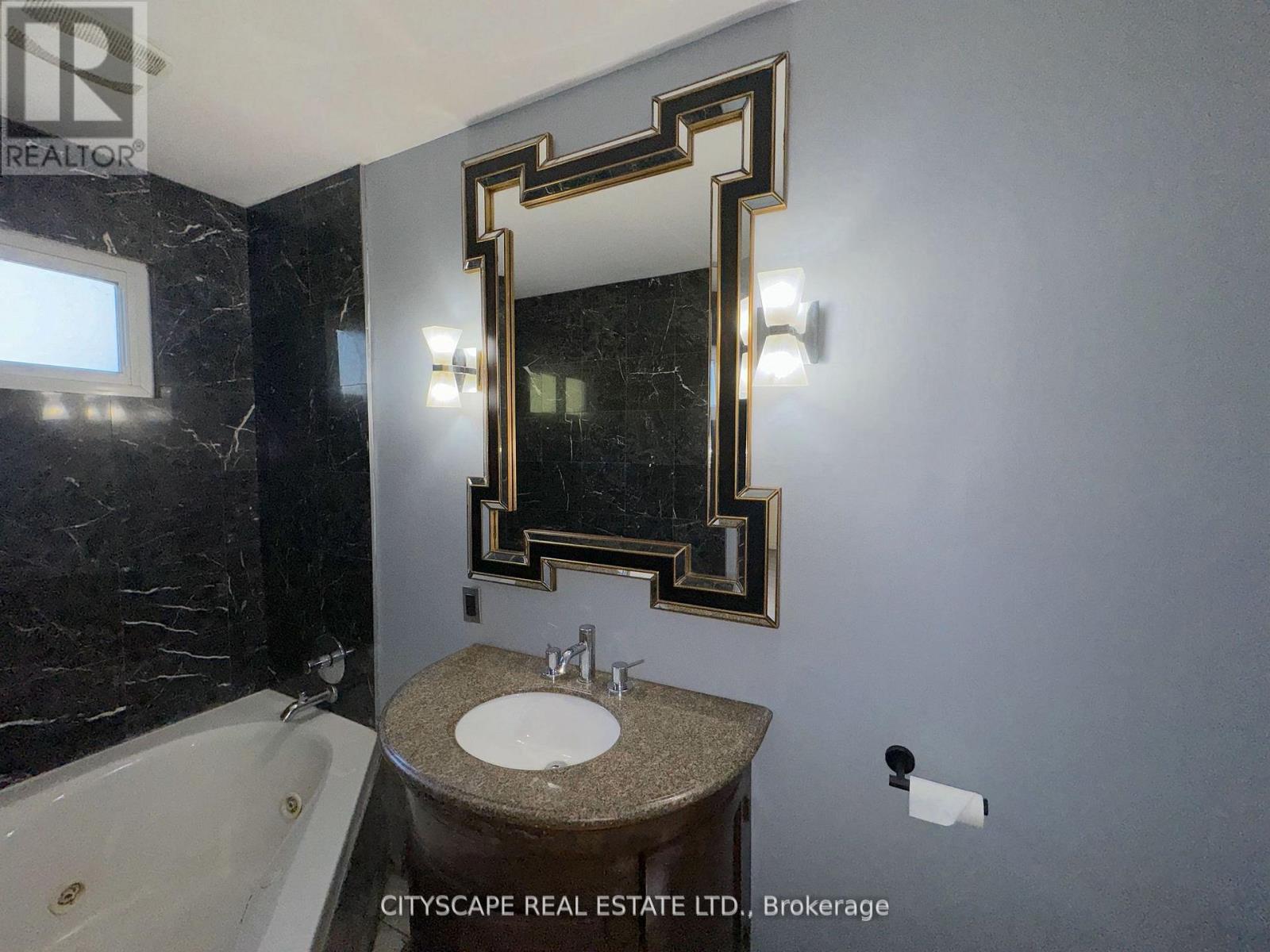 515 Grantham Avenue, St. Catharines, Ontario  L2M 6W2 - Photo 21 - X12055897