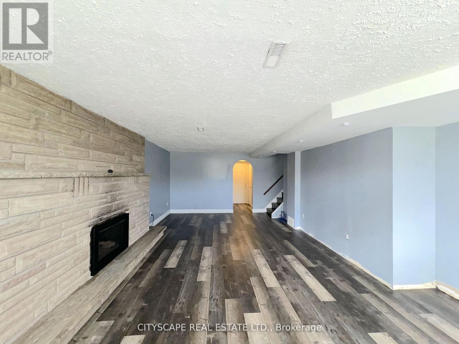 515 Grantham Avenue, St. Catharines, Ontario  L2M 6W2 - Photo 27 - X12055897