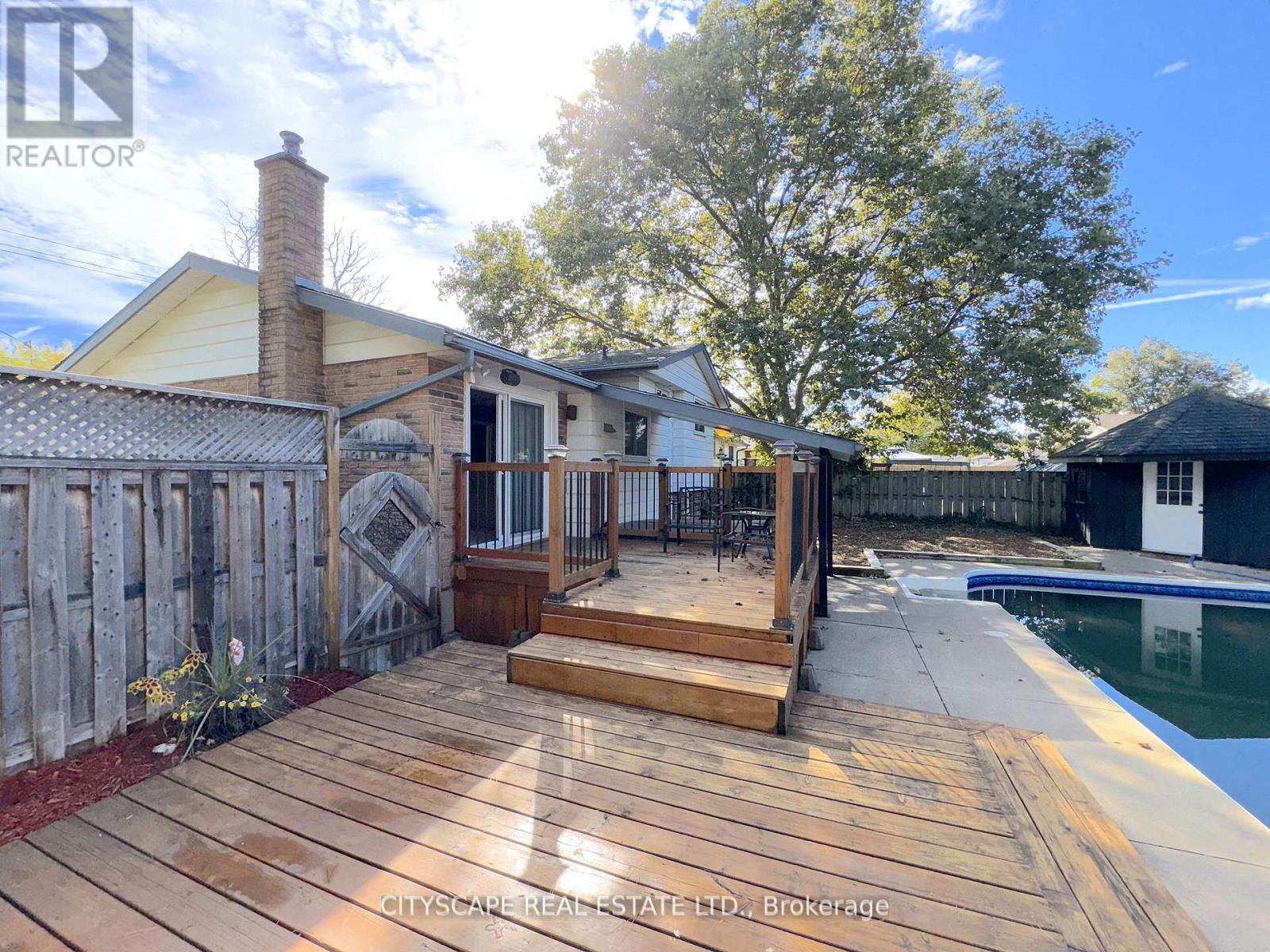 515 Grantham Avenue, St. Catharines, Ontario  L2M 6W2 - Photo 35 - X12055897