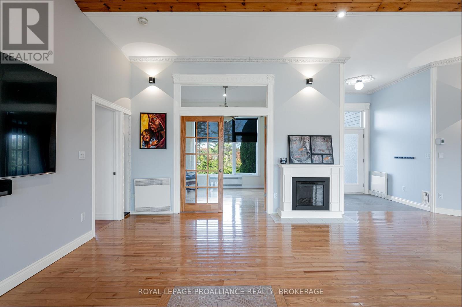 10 North Shore Road, Frontenac Islands, Ontario  K7G 2V6 - Photo 11 - X12055991