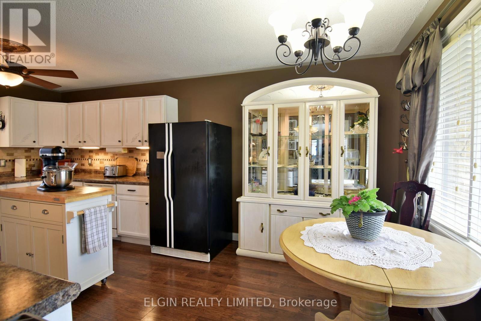 589 Elm Street, St. Thomas, Ontario  N5R 1K8 - Photo 14 - X12055997