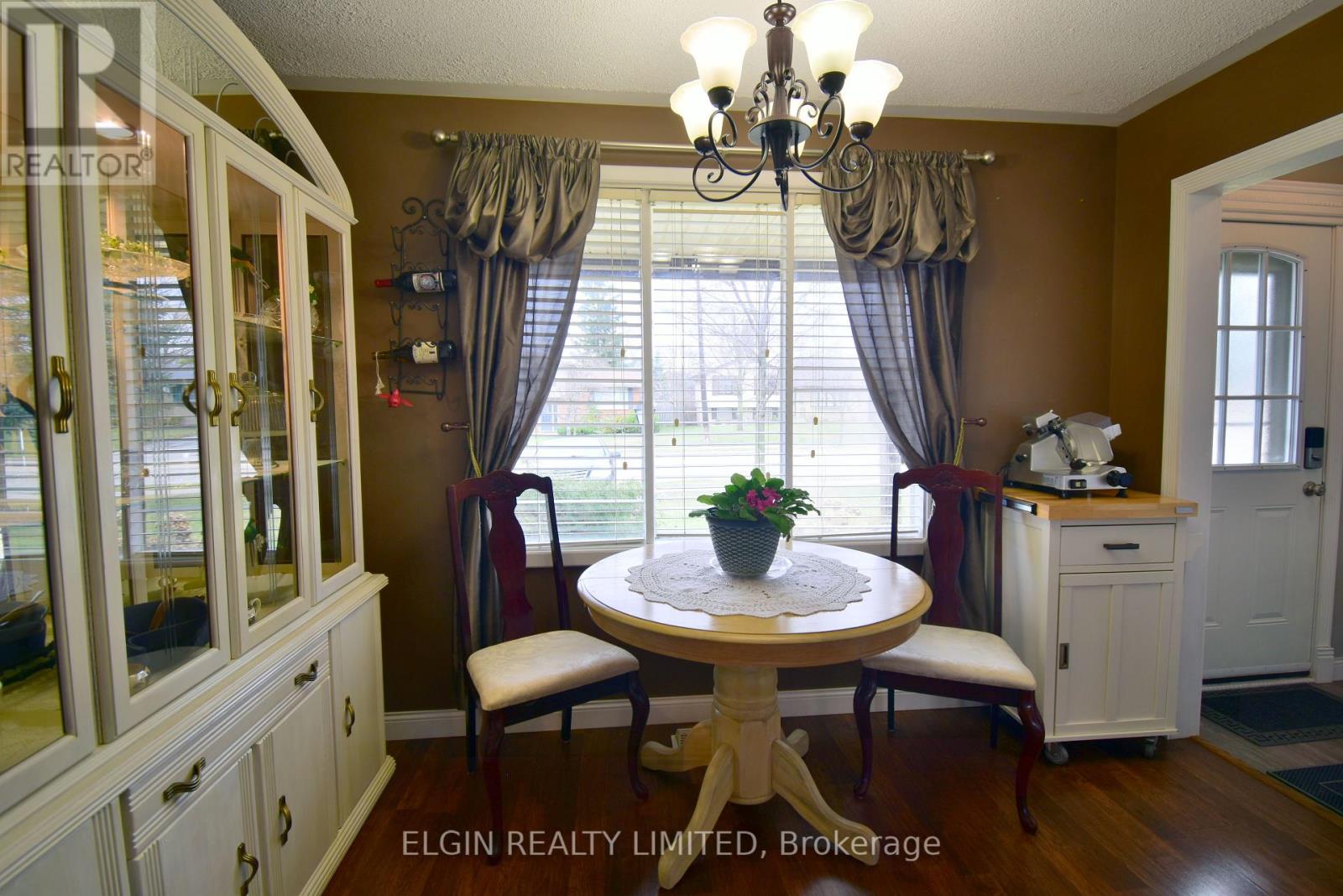 589 Elm Street, St. Thomas, Ontario  N5R 1K8 - Photo 15 - X12055997